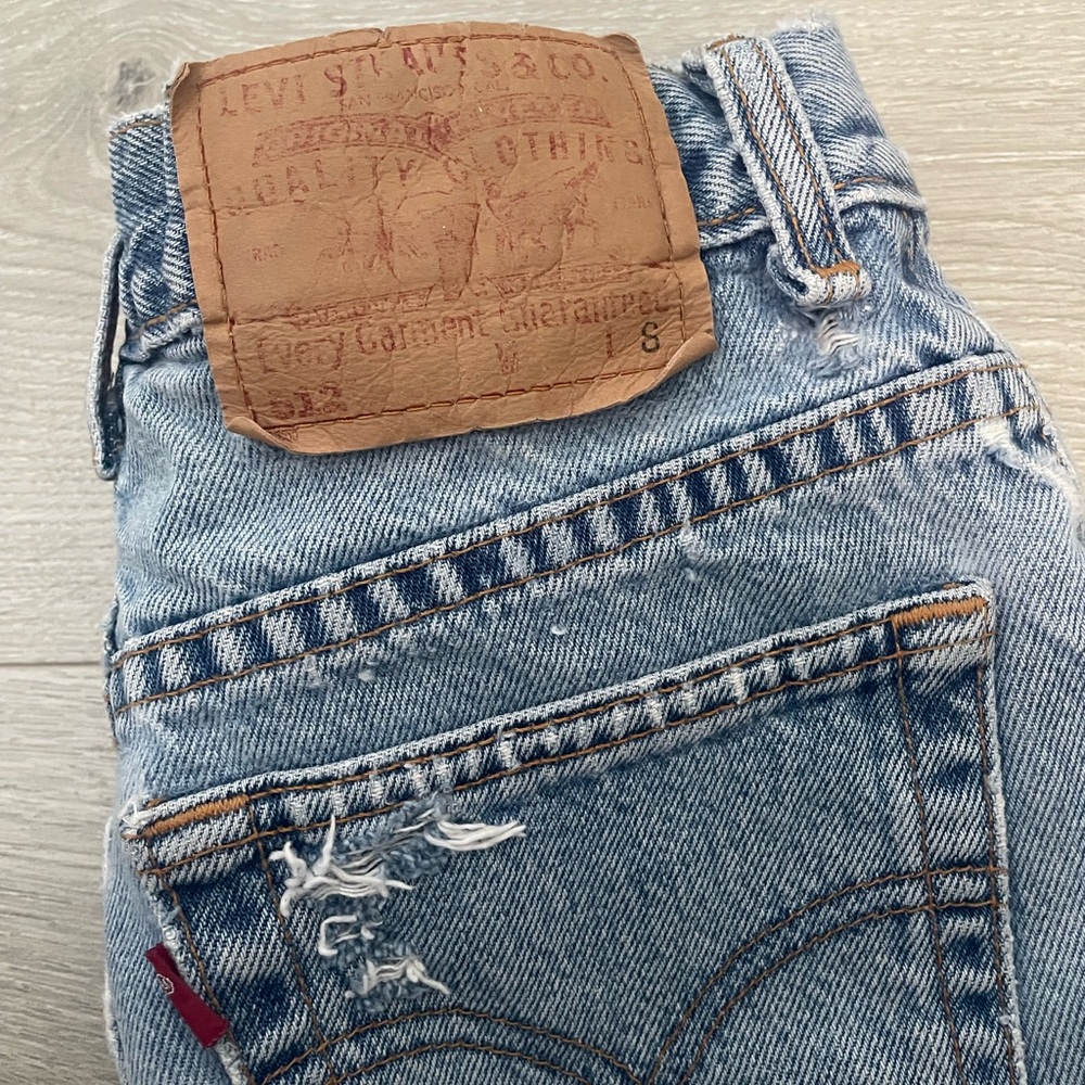 Vintage Distressed Levi’s Denim Shorts - Picture 5 of 6